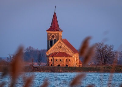 kostel svatého Linharta, mušov, Pálava, zlatá hodinka